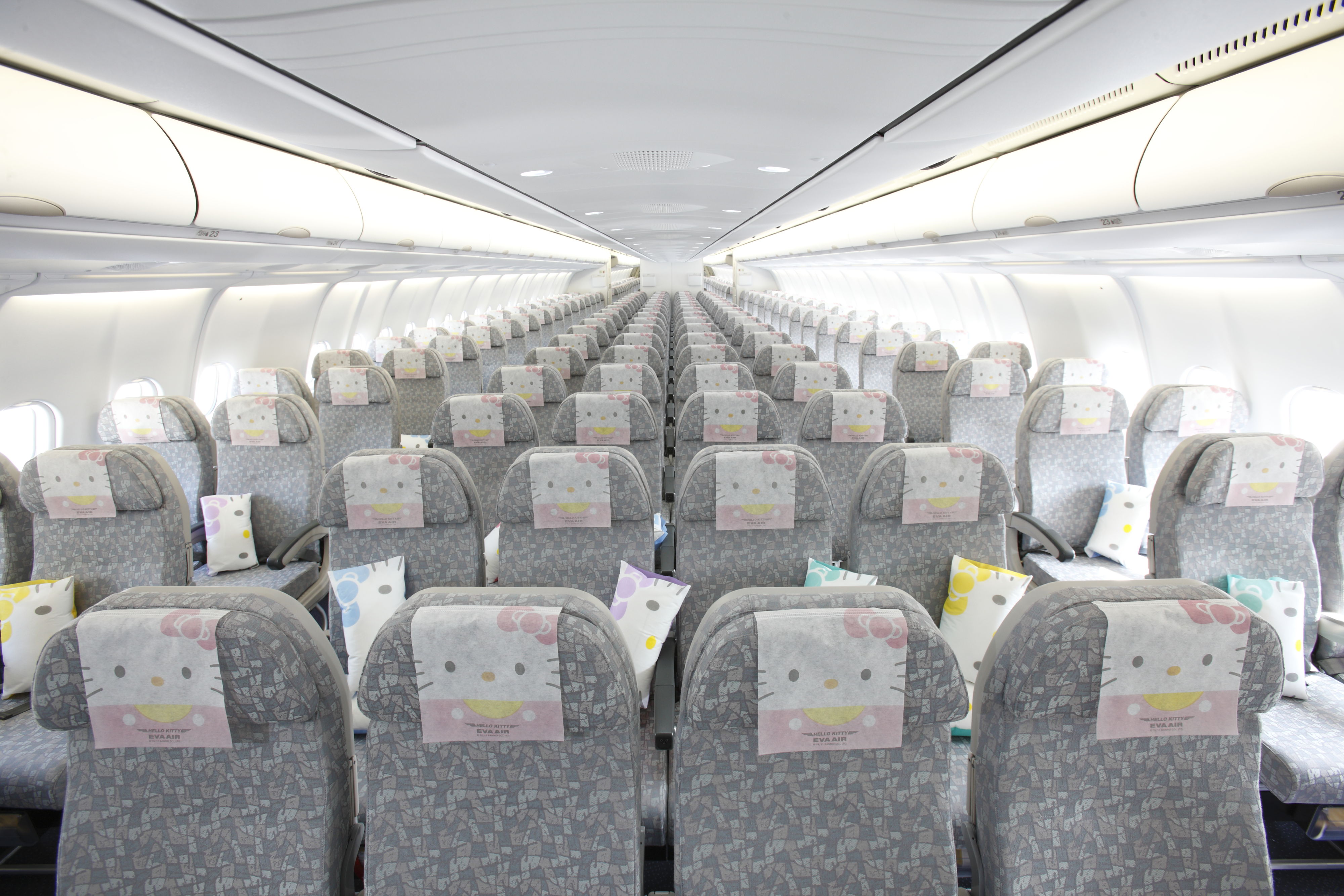 Hello Kitty concept aeroplanes from Eva Airways
