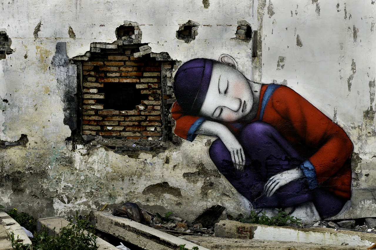 Graham Fink photographs derelict art in "wonderlands" of rubbish