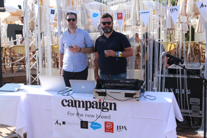 Photos: Campaign VIP beach party in Cannes