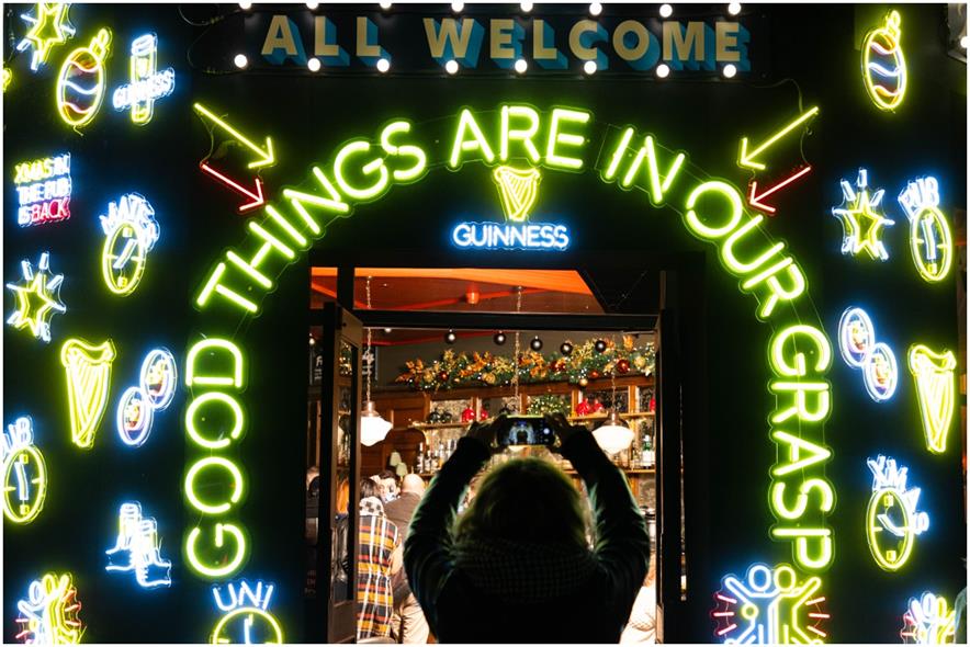 Guinness lights up pubs in Christmas push
