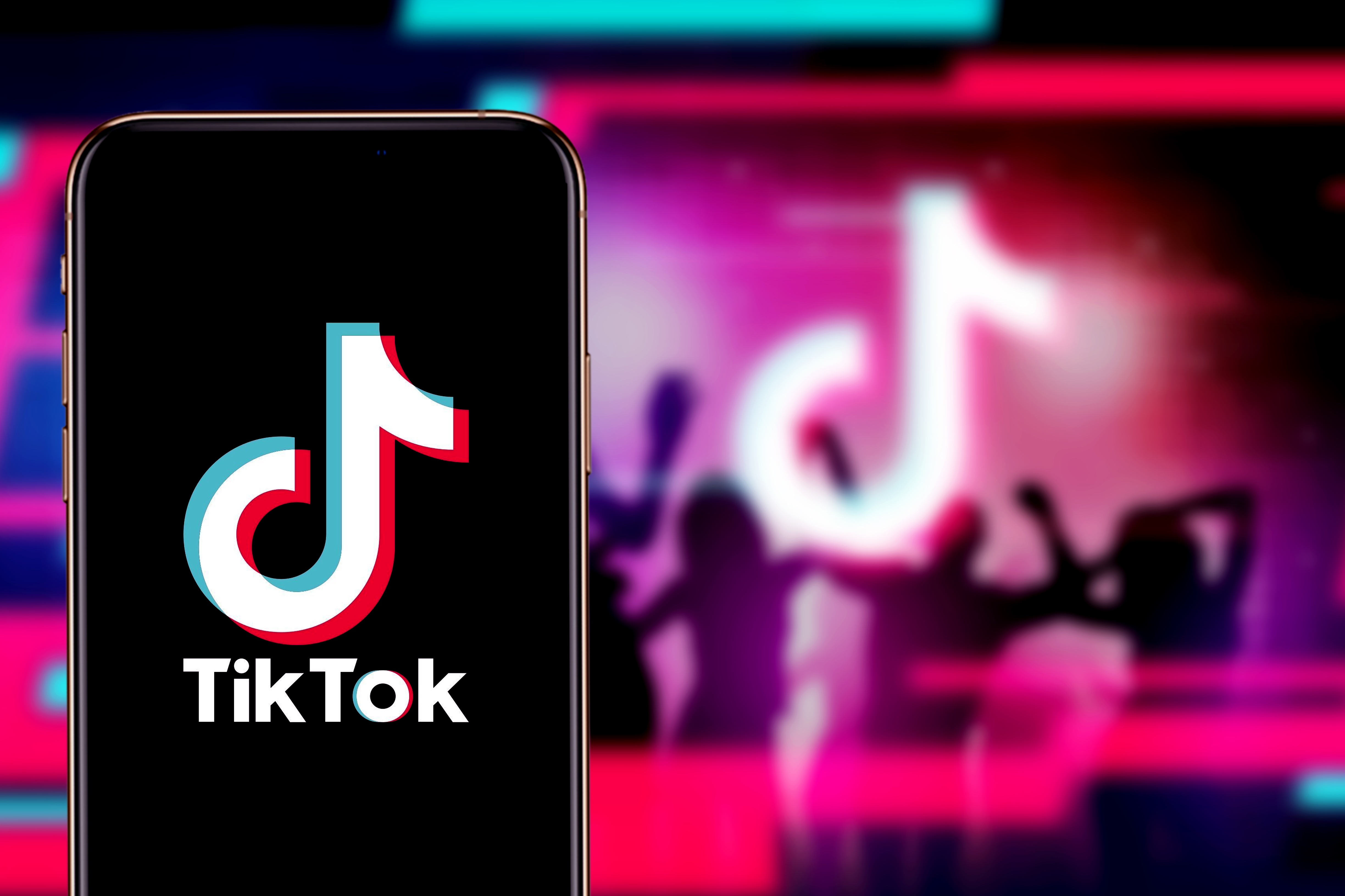 TikTok global comms head exits