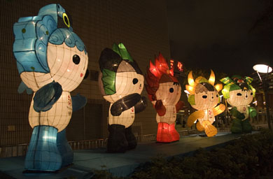 Aggressive foreign media shock officials