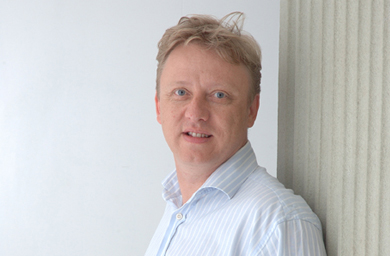 Stewart returns to Moto after agency unit disbands