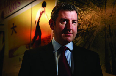 Profile... FT.com's Grimshaw seeks path to future profit