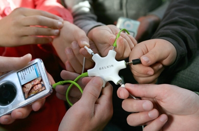 Live Issue... Brands wrestle with digital disclosure