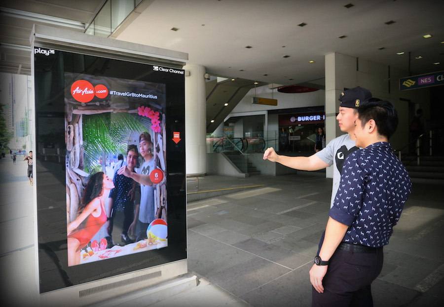AirAsia OOH campaign puts commuters in Mauritius