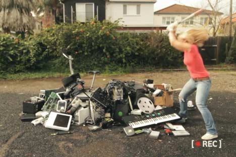 Vodafone and Samsung encourage Aussies to recycle 'obsolete' tech