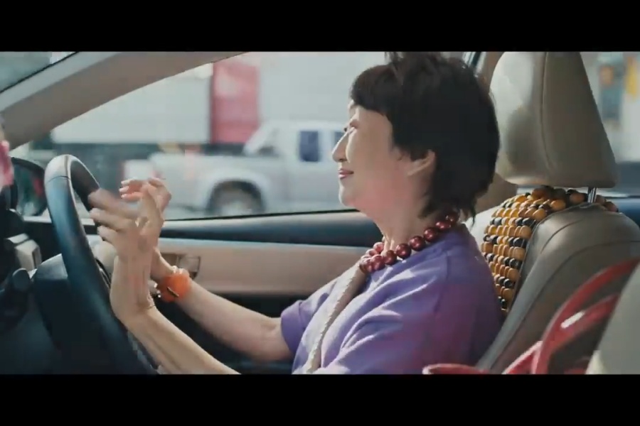 Watch this car’s journey in reverse