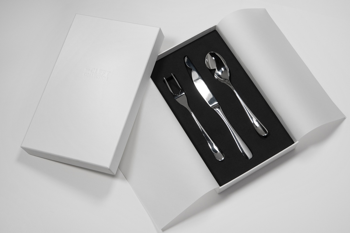 Learning about cleft conditions with clumsy cutlery