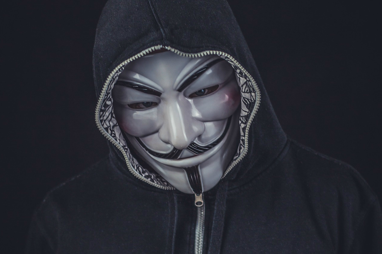 How to manage the dark side of social