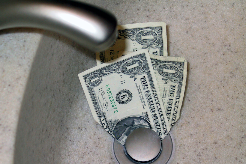 Marketers spent nearly $1 billion on subpar ads in 2022