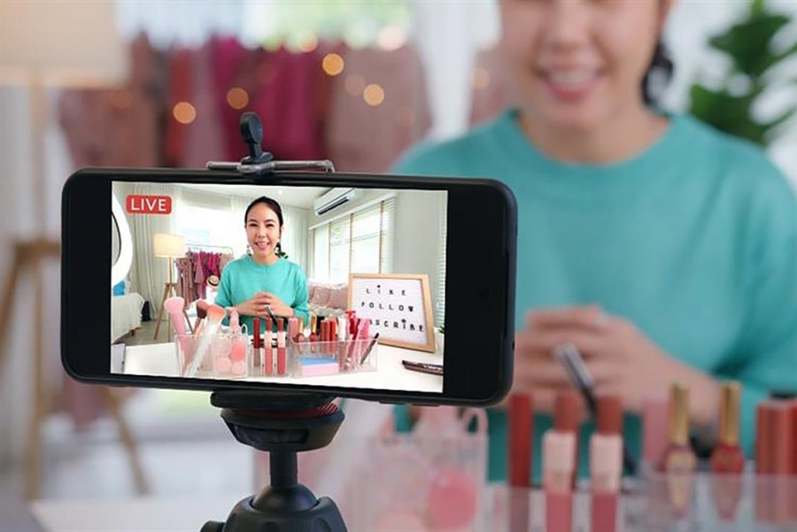 Influencers call for regulation to prevent further racial discrimination over pay