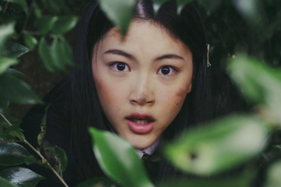 Dying Japanese town invites young people to open up