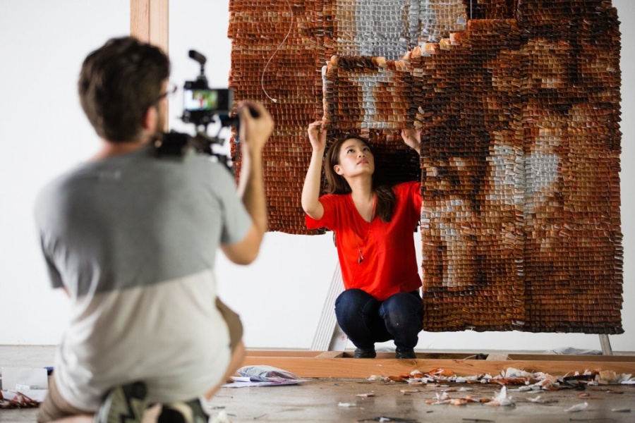 The Malaysian artist who ‘paints without a brush’