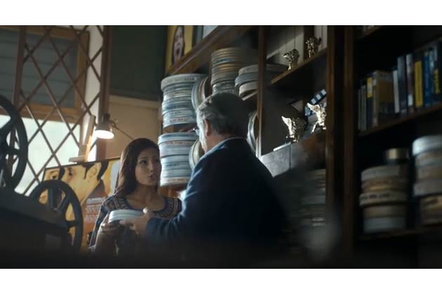 Changing an icon's role: The curious case of the 'Singapore Girl'