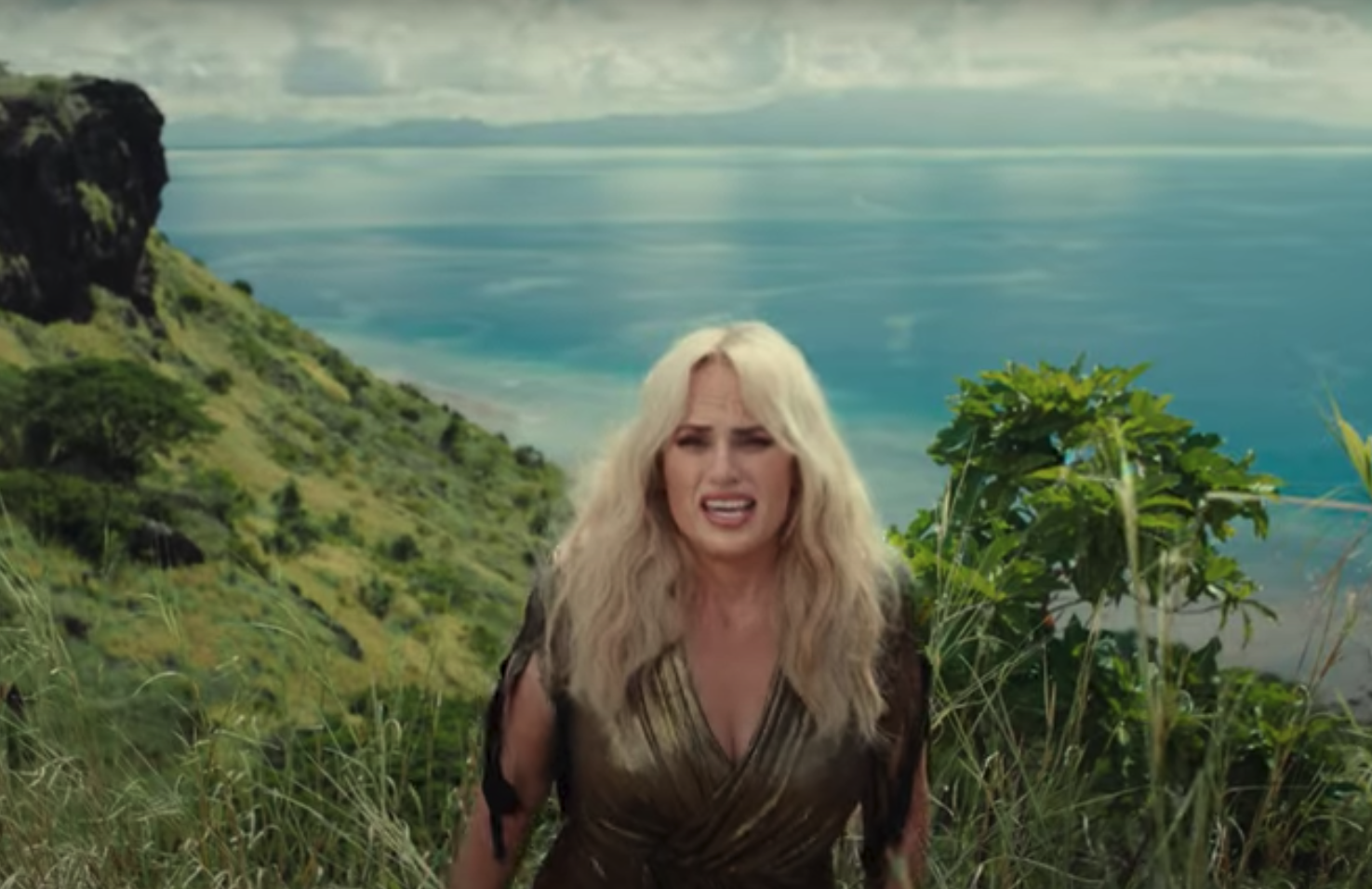 Rebel Wilson stumbles upon happiness in Fiji