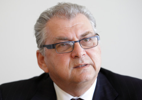 M&C Saatchi wins US$107 million Commonwealth Bank account