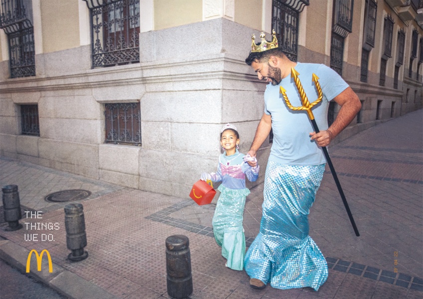 A picture tells a thousand father-child stories