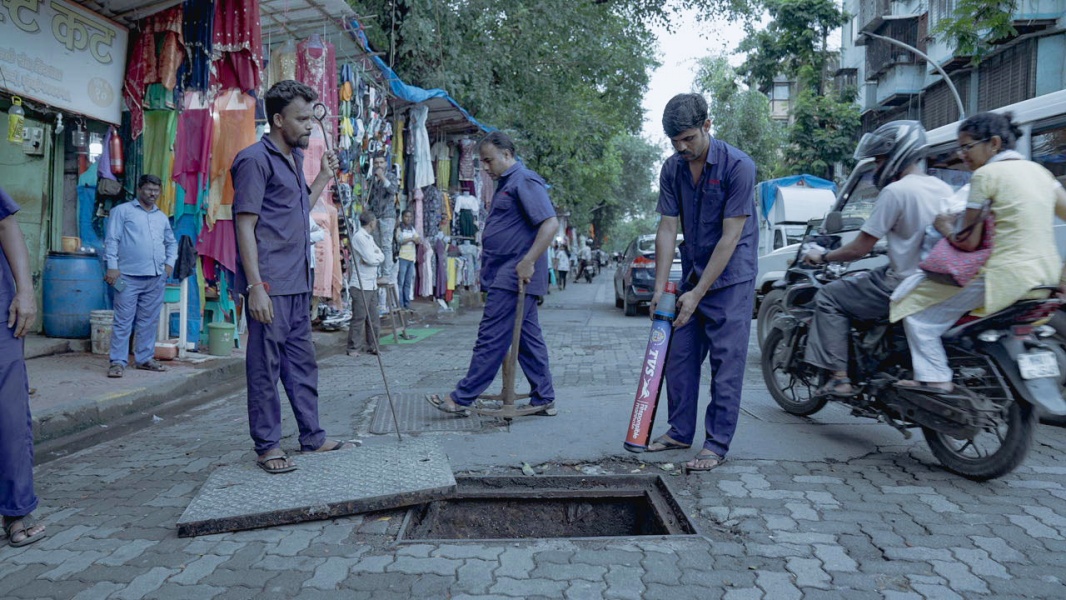 Dentsu launches ‘responsible manhole’ for hazardous Mumbai streets