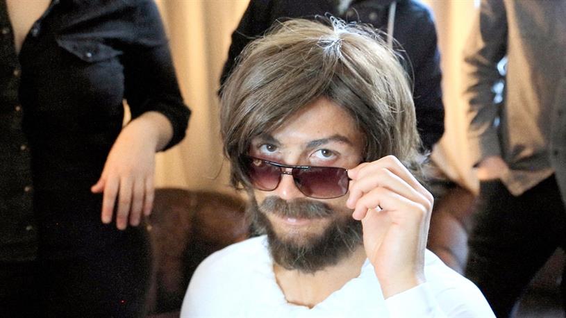 Ronaldo goes incognito to promote...something