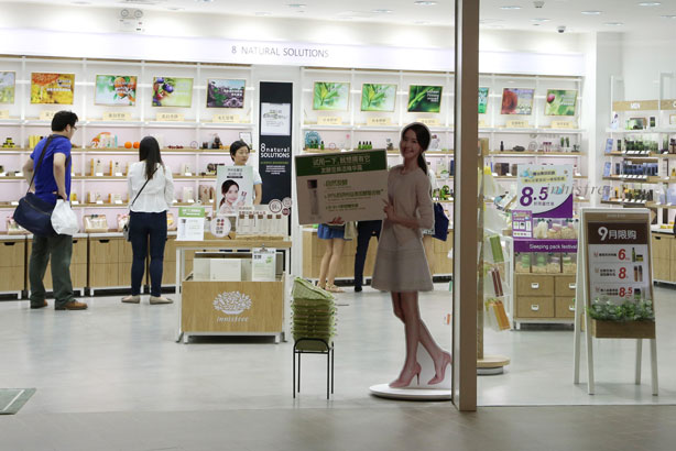 Korean beauty brands ensnare Asia
