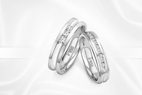 Social-media jewels from the luxury industry