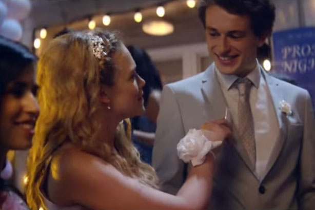 Couple finds that gum will keep them together