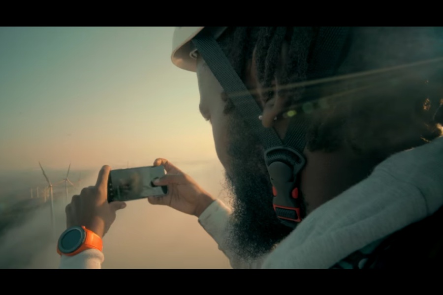 Huawei turns cell towers into photo perches in Kenya