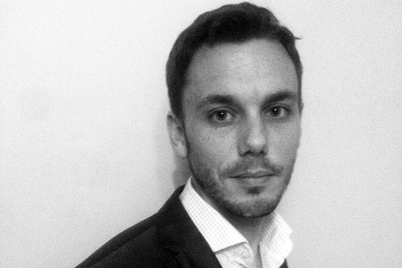 WhatsApp and Line: 1 billion users or $1 billion?