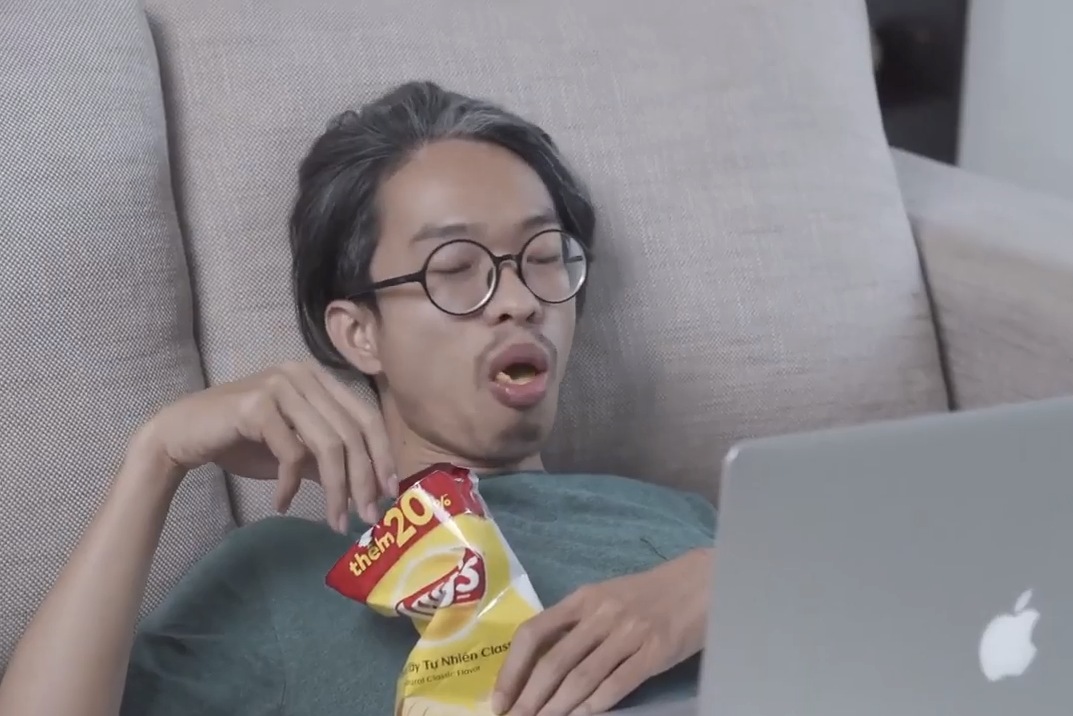 Lay's tech turns on subtitles when you crunch