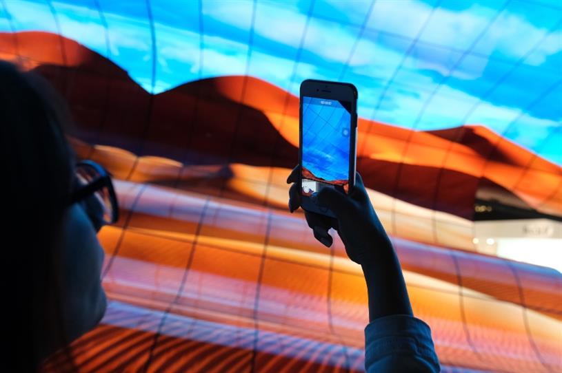 LG Electronics awards global media business to PHD