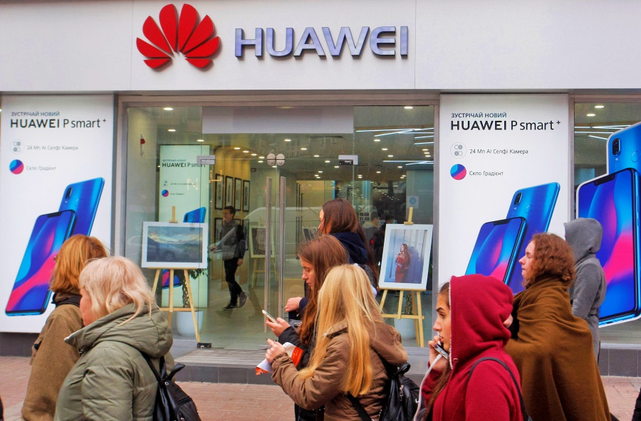 Chinese brands struggle with international visibility, ‘false reviews’ an issue