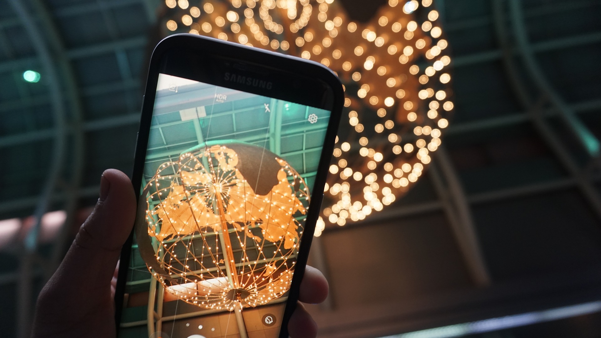 How to leverage social media influencers