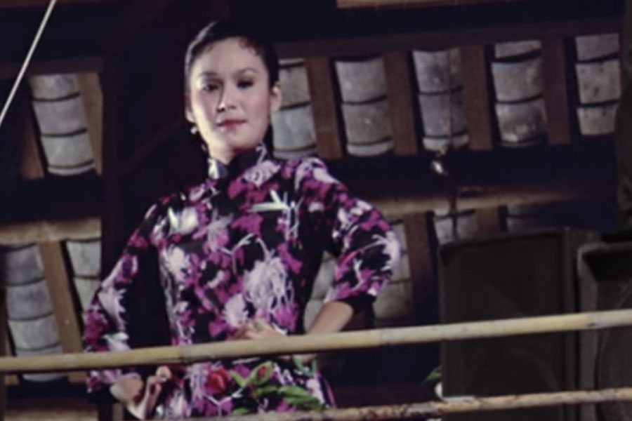 Pfizer's vaccine ad is a blast from the past