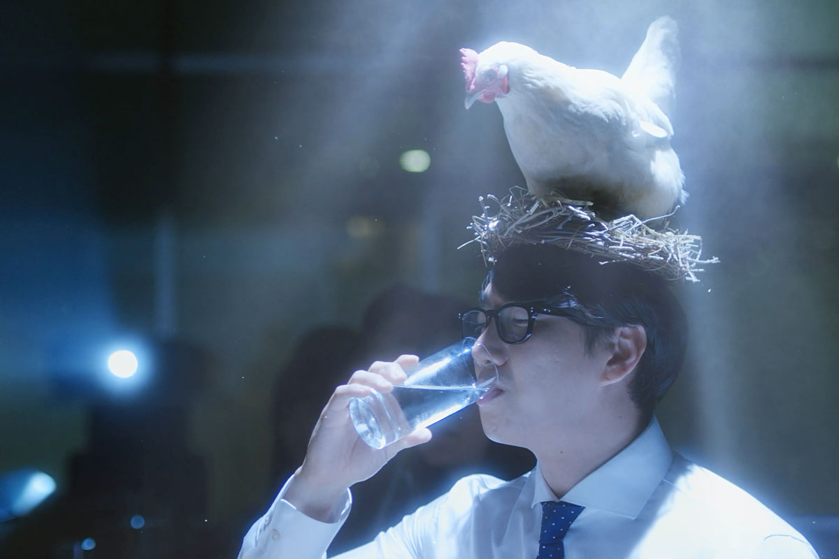 Cock-a-doodle-hairdo? Tylenol's unique depiction of headache