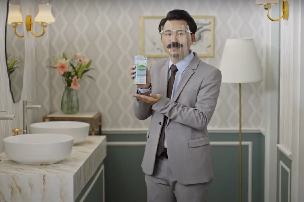 Smelly gas station toilet makeover wins over Thai patrons