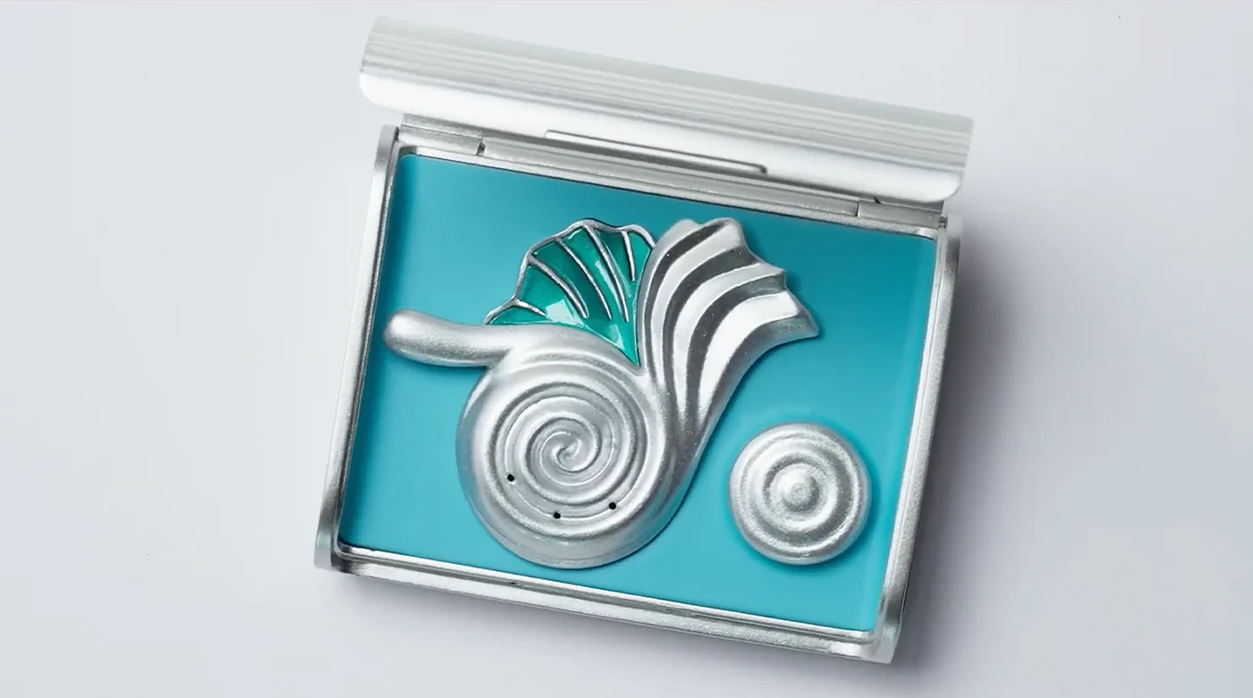 hear-in-hijab-hearing-aid-wardah.webp